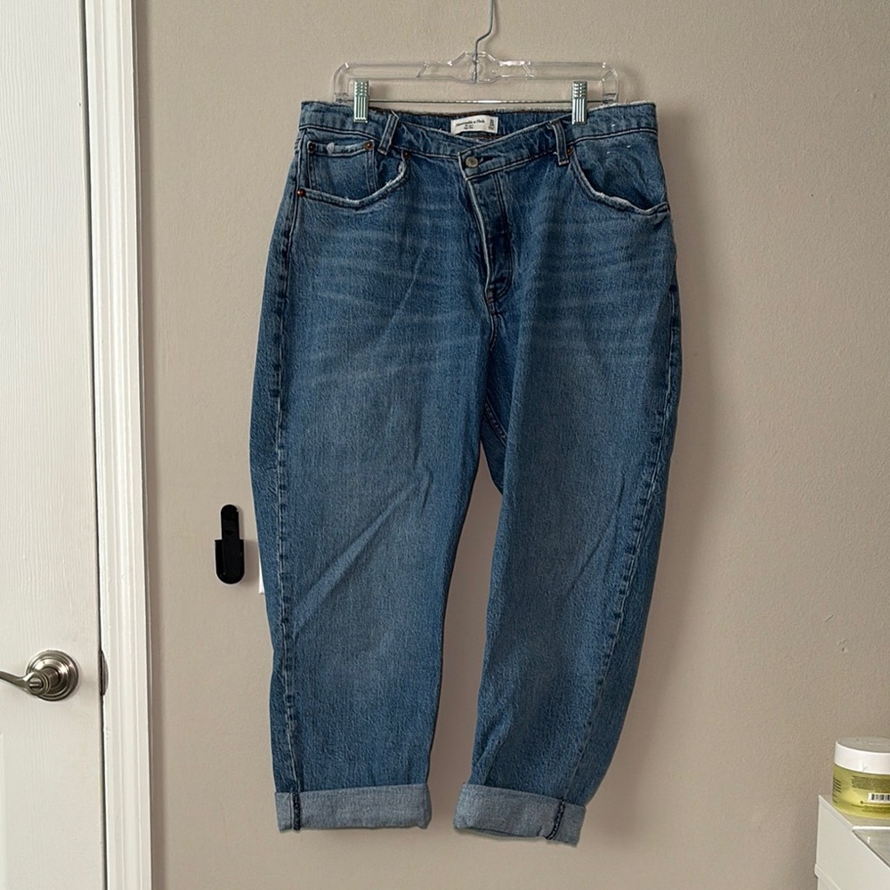 Abercrombie & Fitch The Dad High Rise
